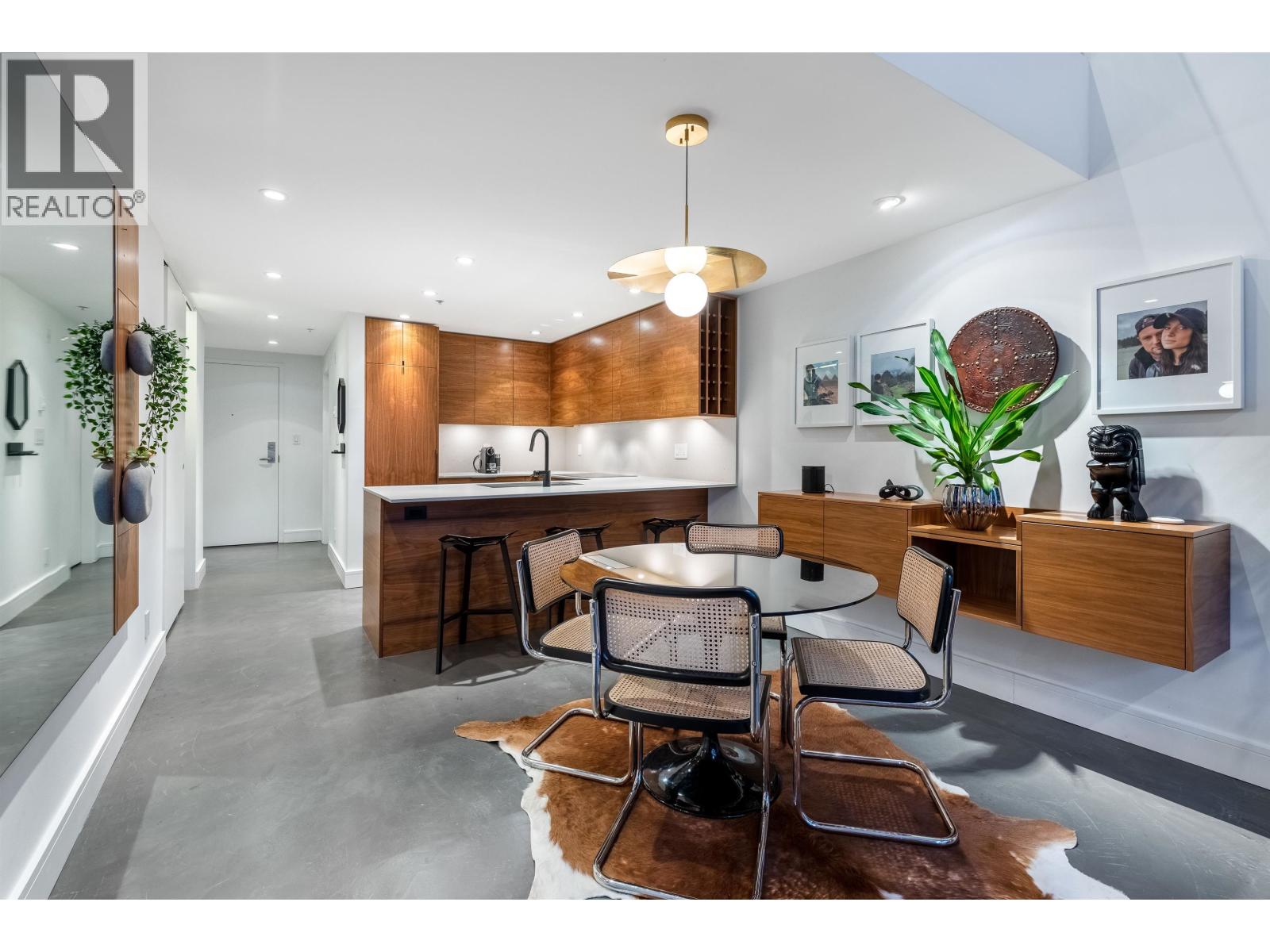 PH6 869 BEATTY STREET, Vancouver