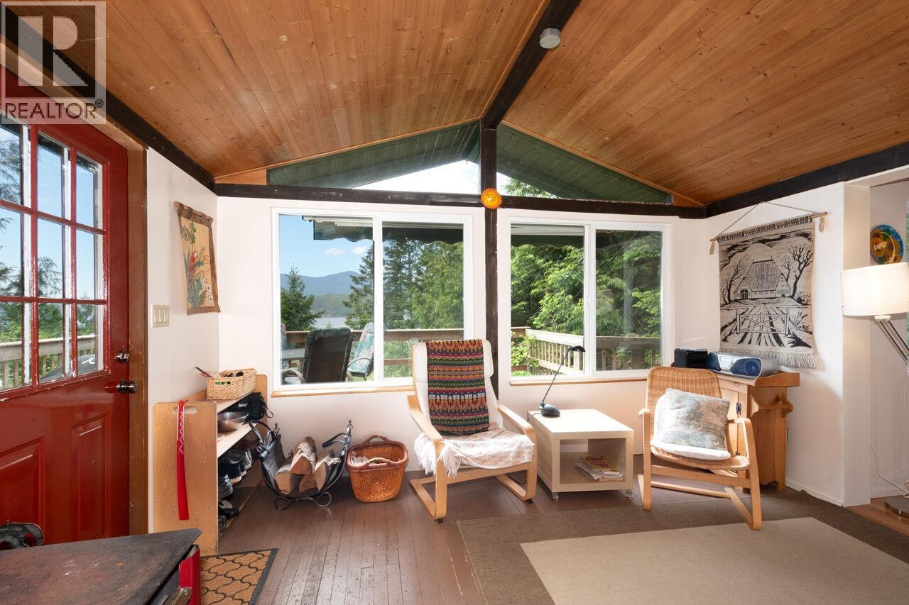 847 CAPTAIN'S WAY, Bowen Island — photo 3