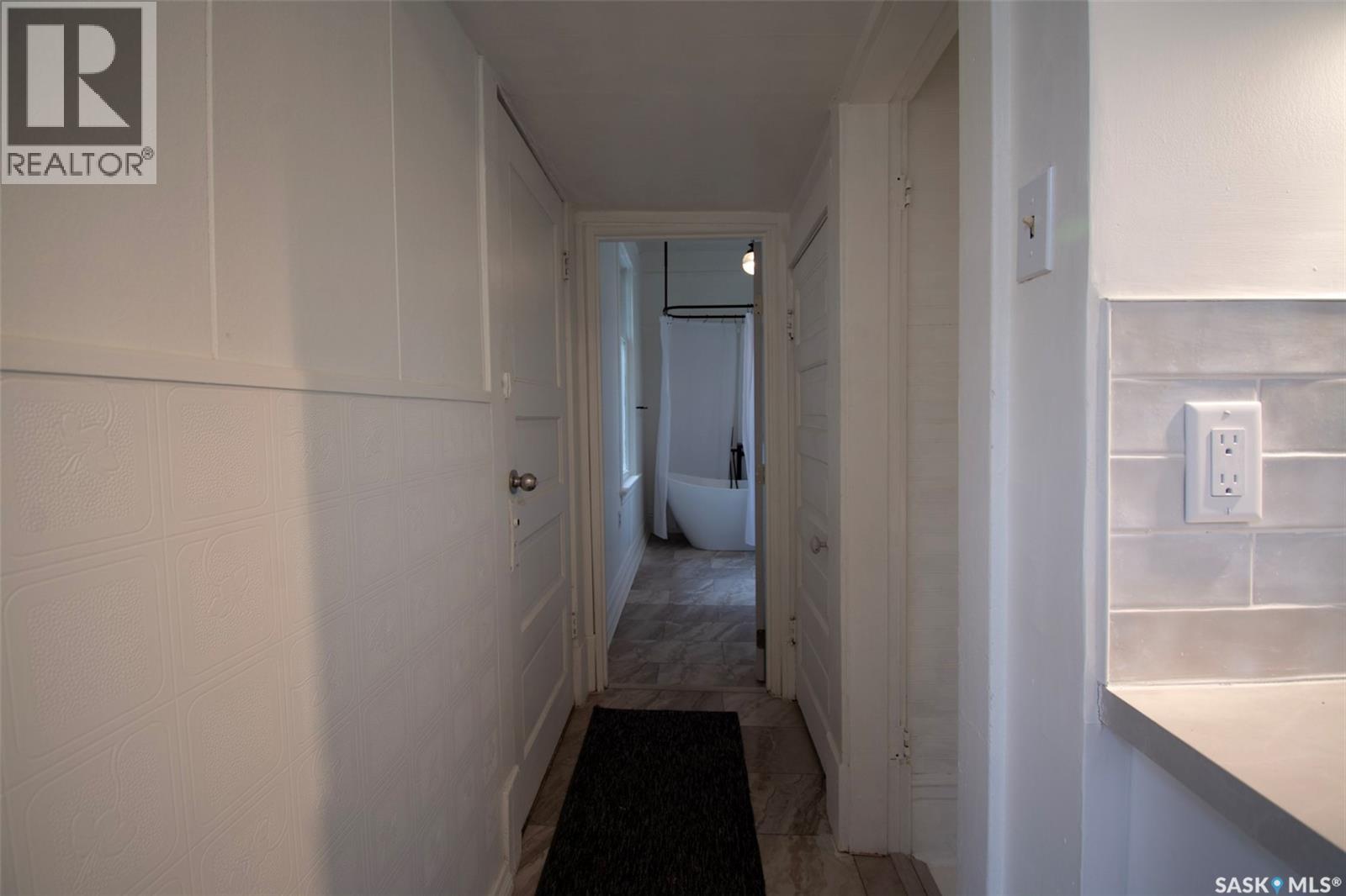 760 James STREET N - 21