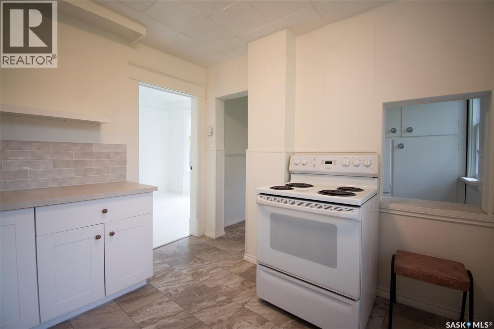 760 James STREET N - 16