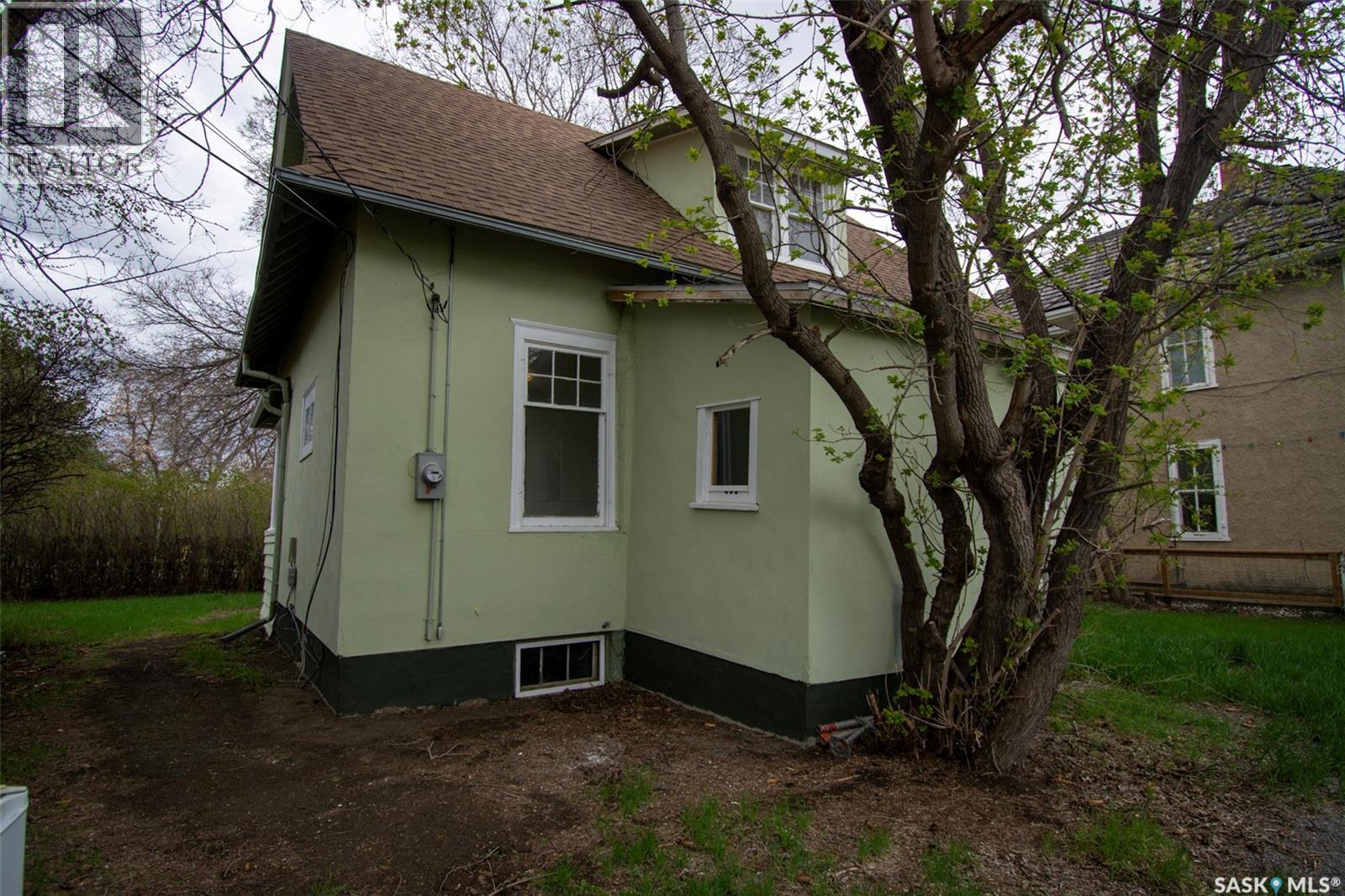 760 James STREET N - 57