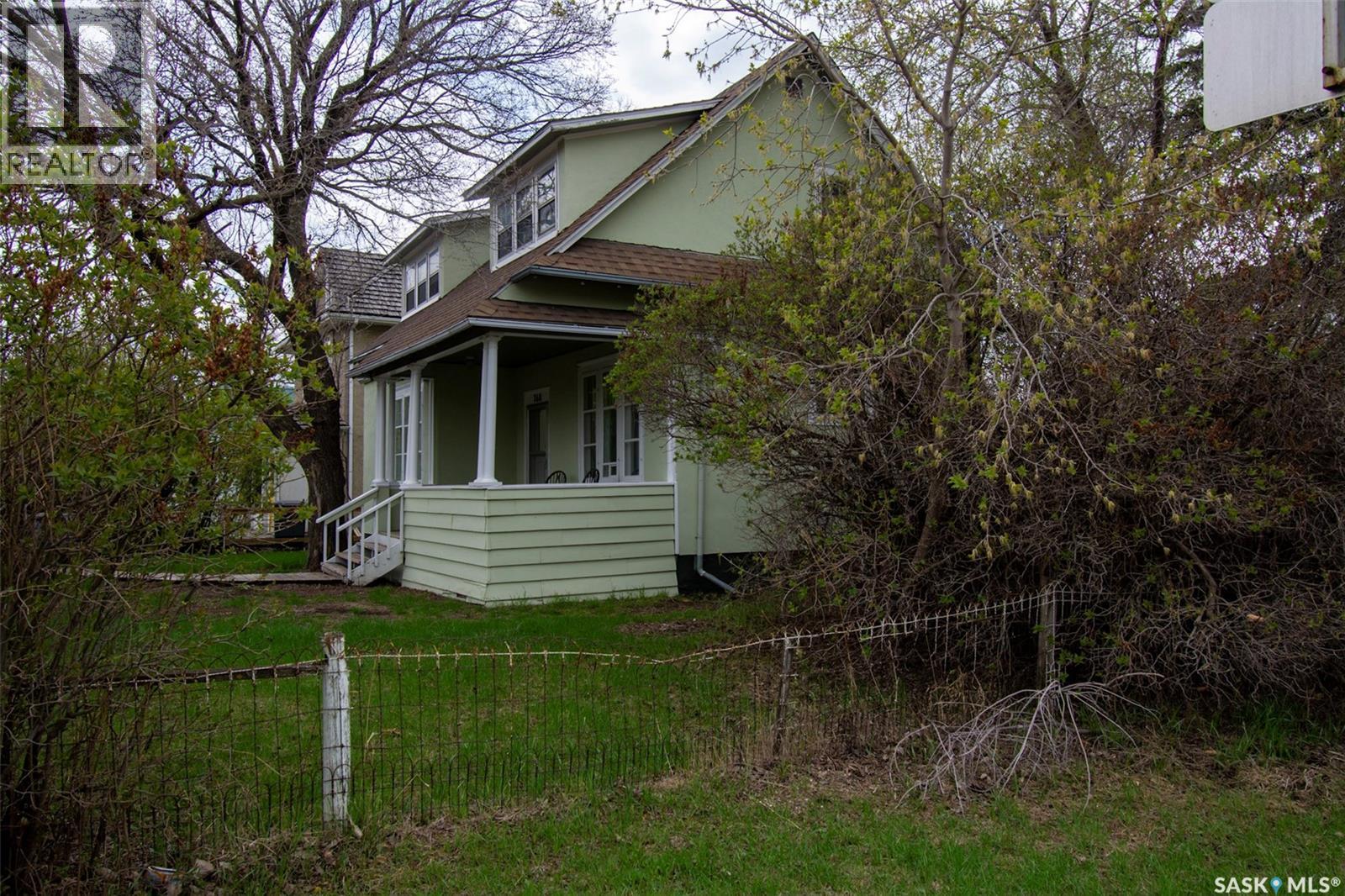760 James STREET N - 55