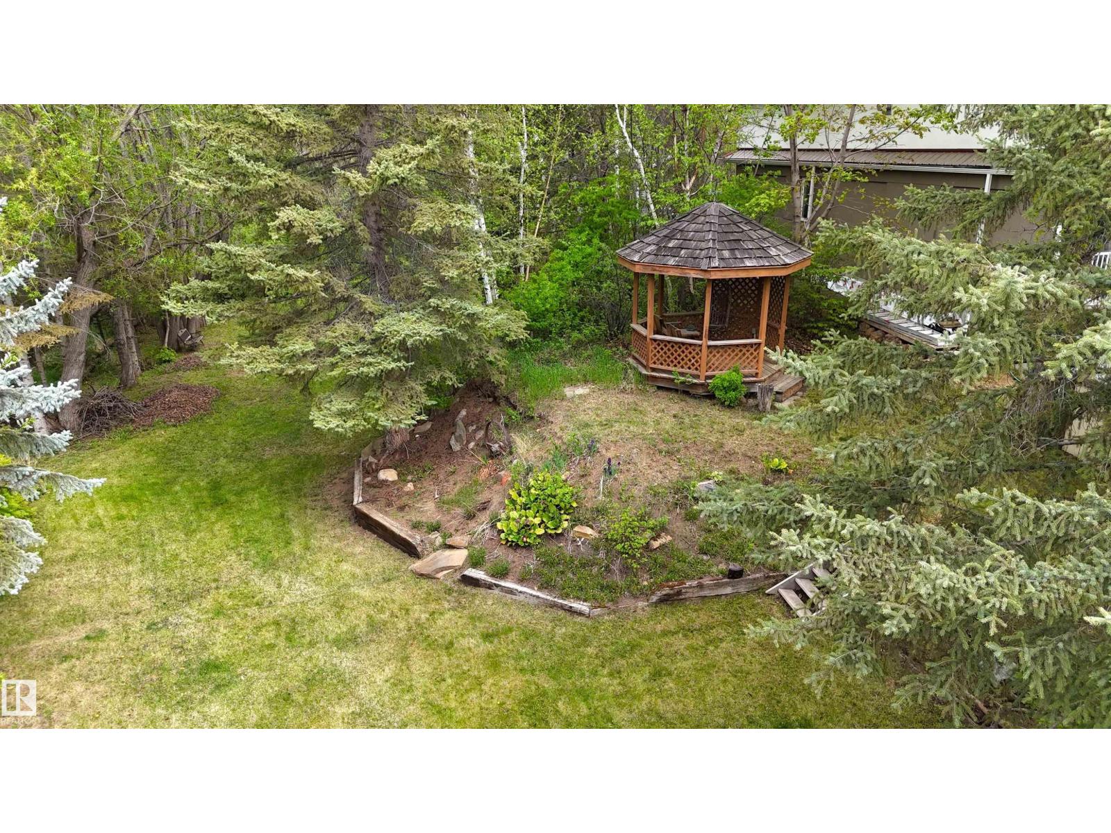 #56 4521 LAKESHORE RD - 36