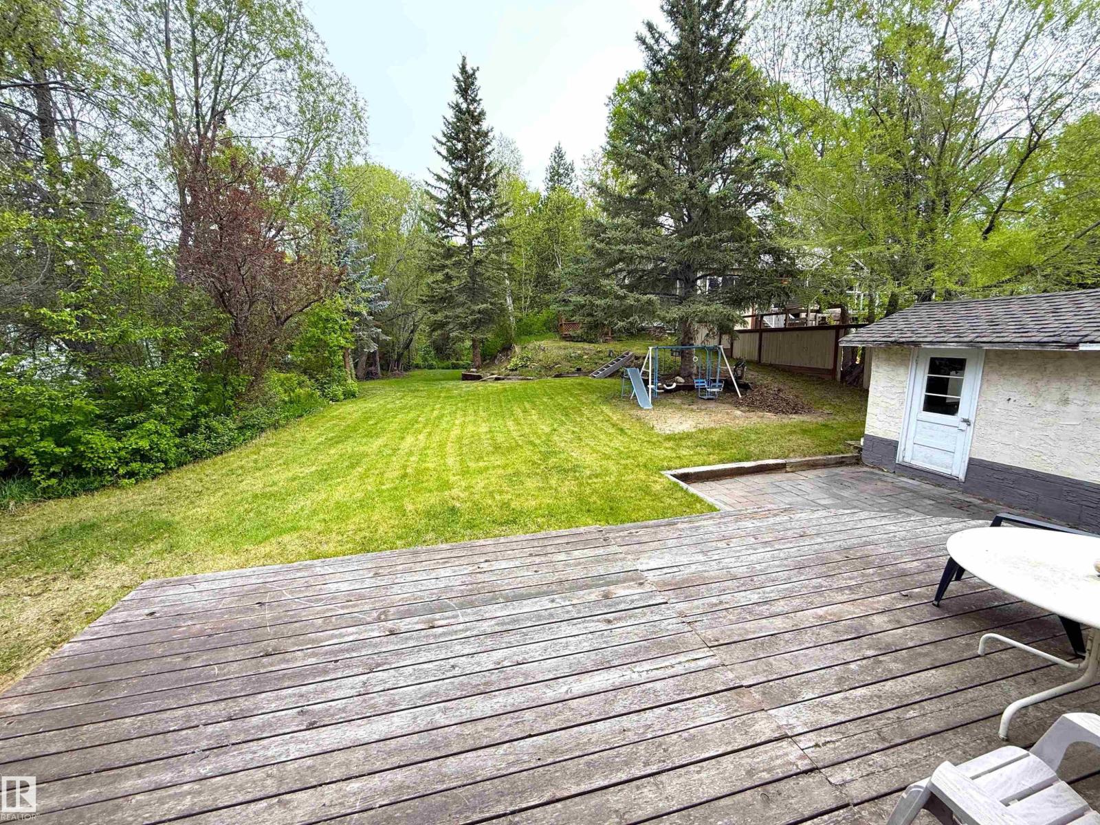 #56 4521 LAKESHORE RD - 32