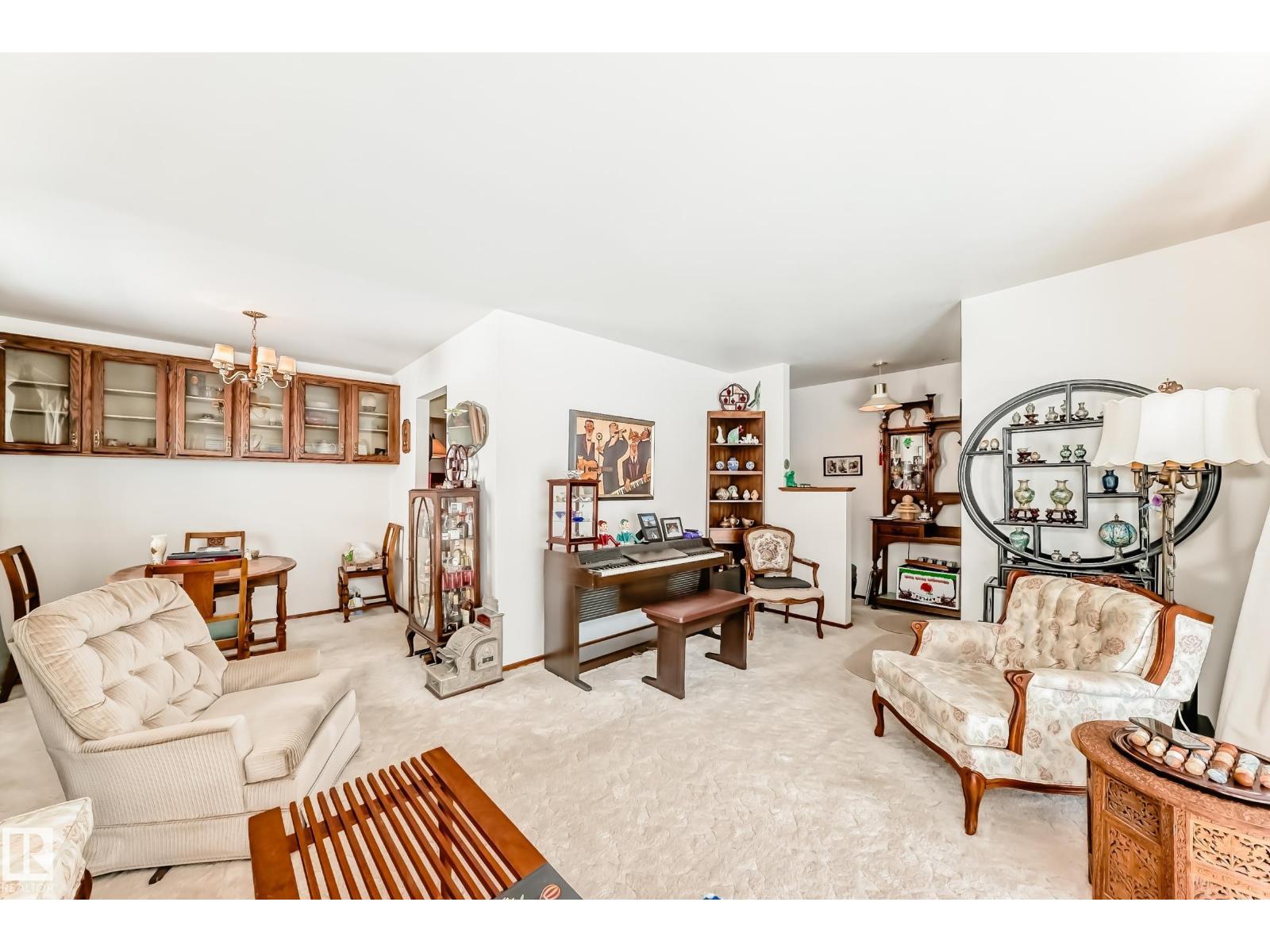 12237 135 ST NW - 17