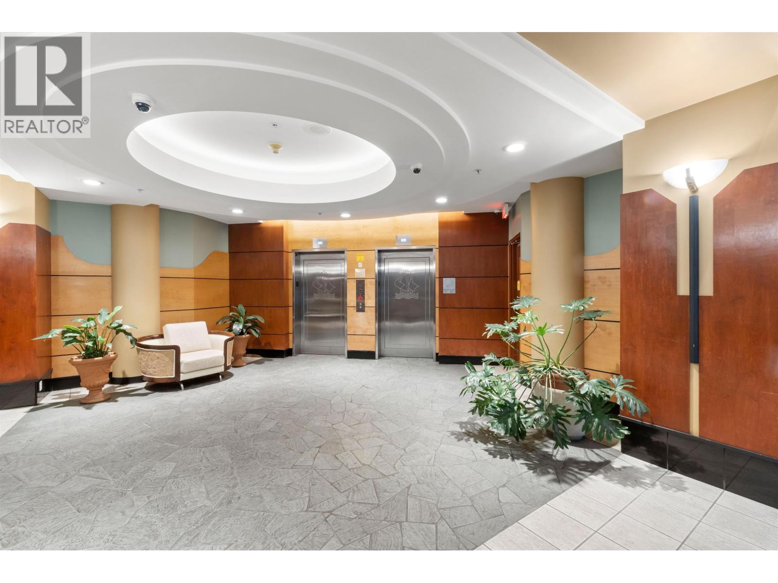 506 907 BEACH AVENUE, Vancouver