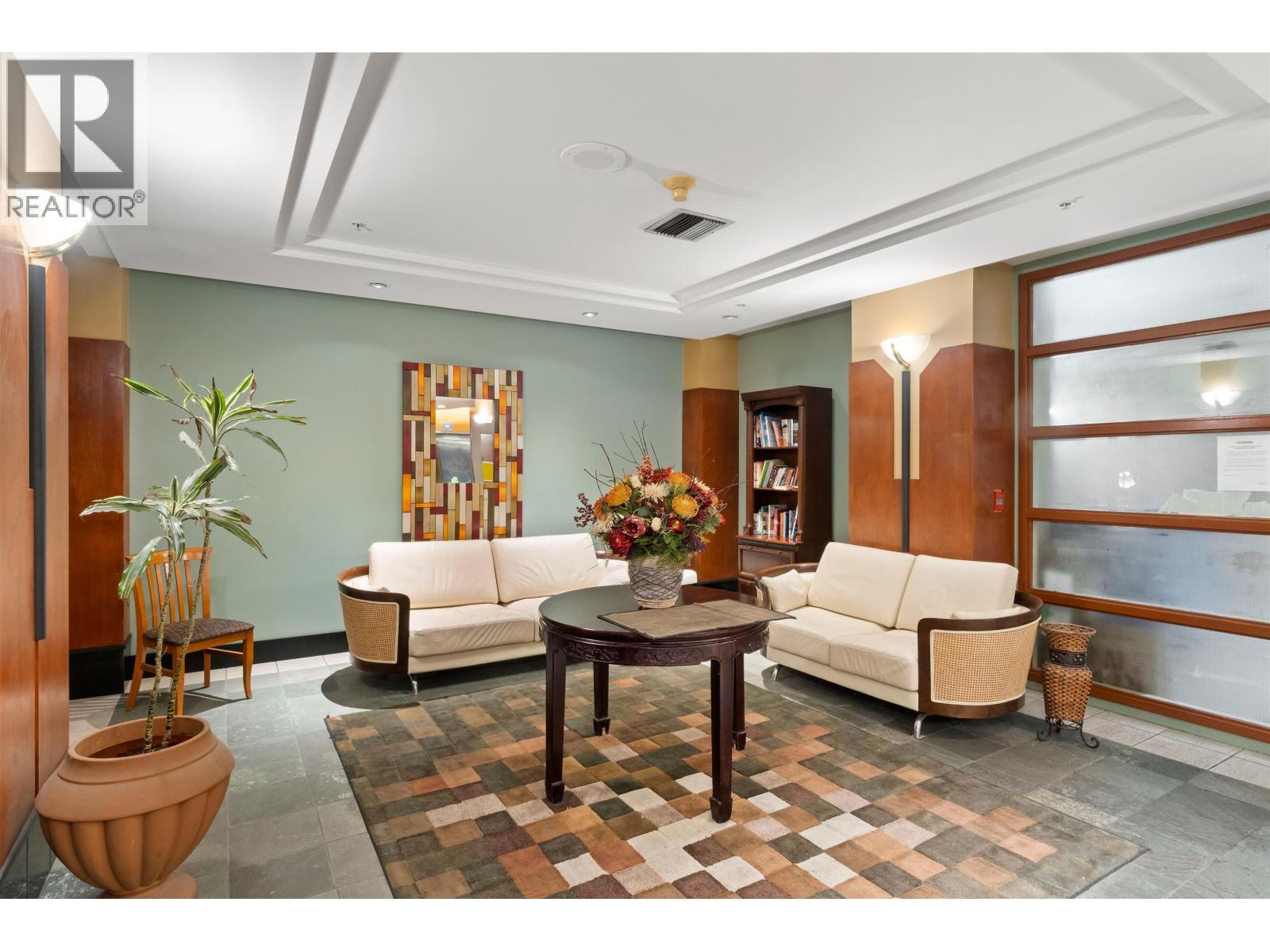 506 907 BEACH AVENUE, Vancouver