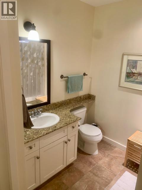 #401 3301 Skaha Lake Road - 13