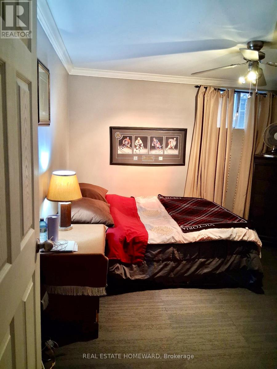 35 BLEEKER AVENUE - 36
