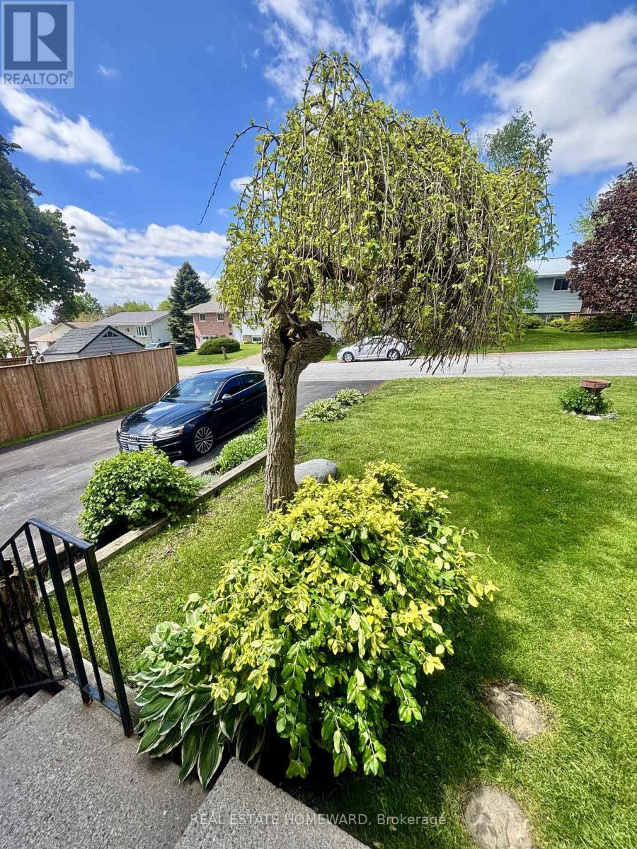 35 BLEEKER AVENUE - 7