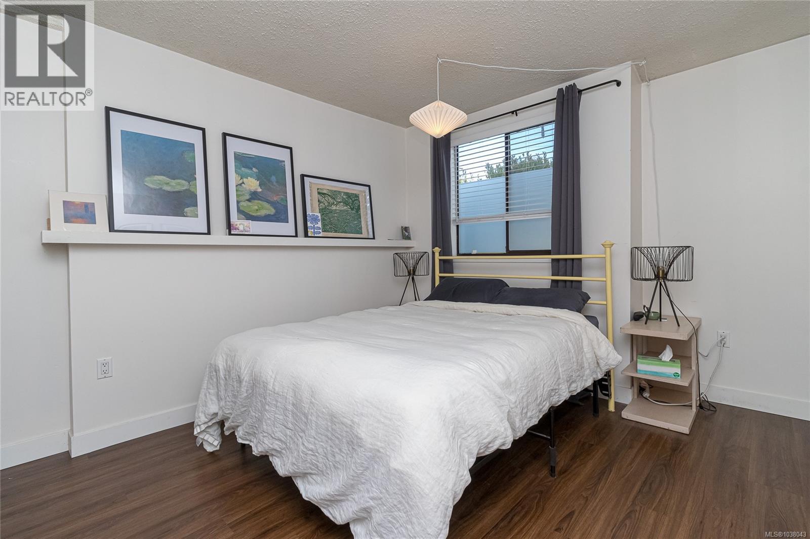 102 1745 Leighton Road, Victoria