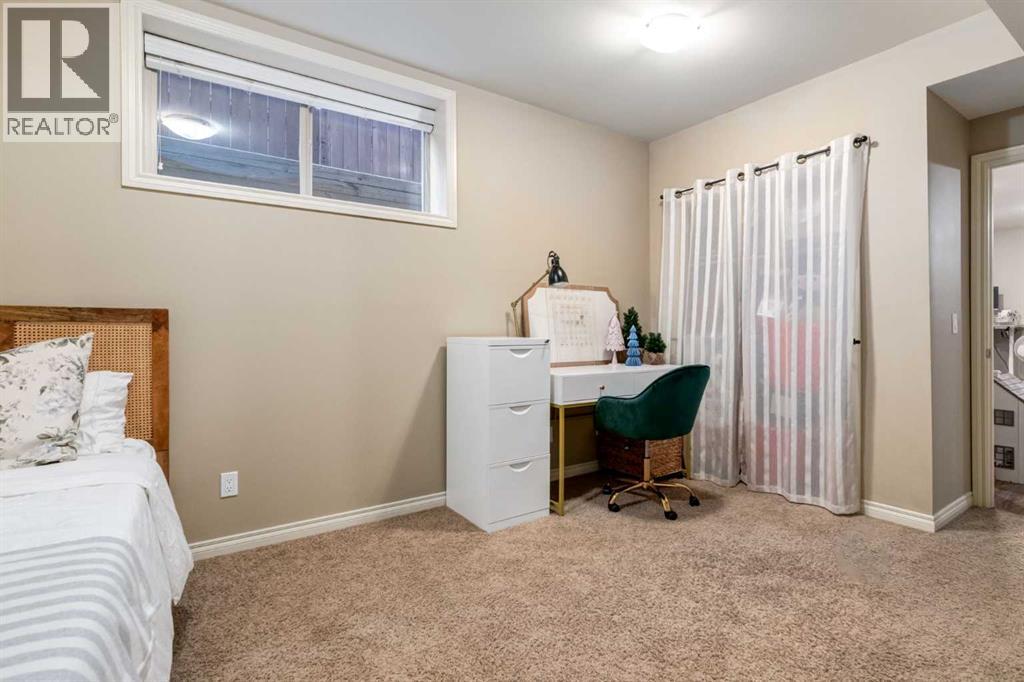 #1 2413 2 Avenue NW - 47