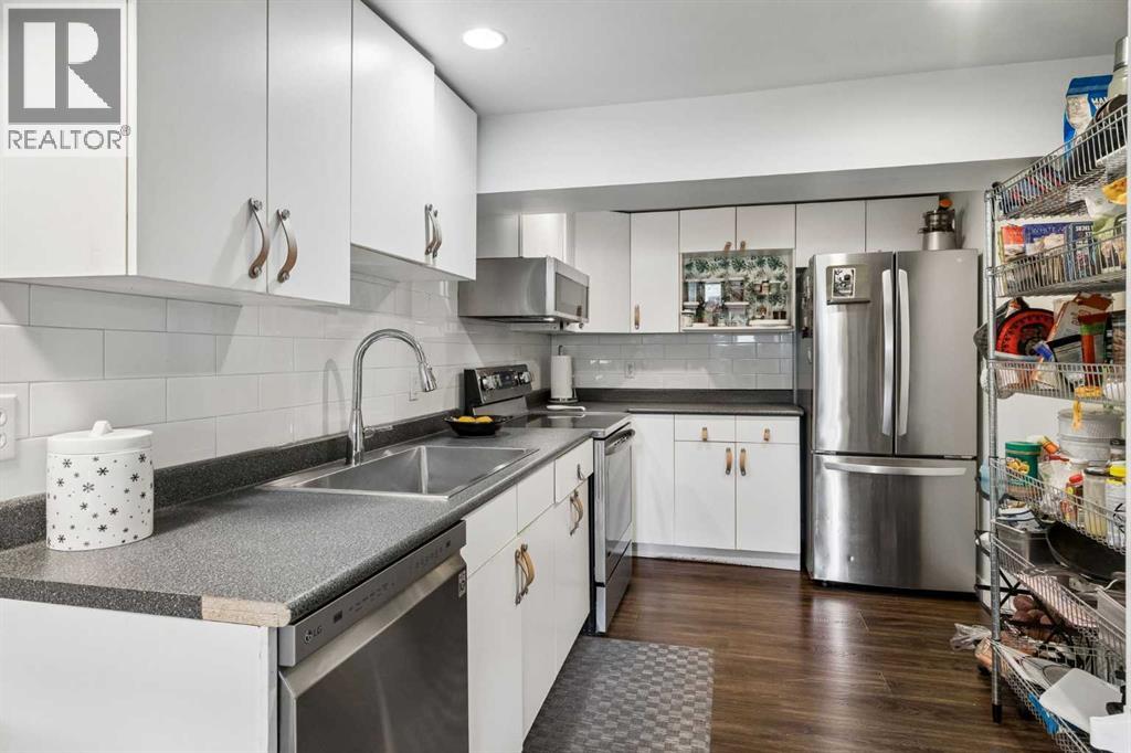 614 21 Avenue NE - 18