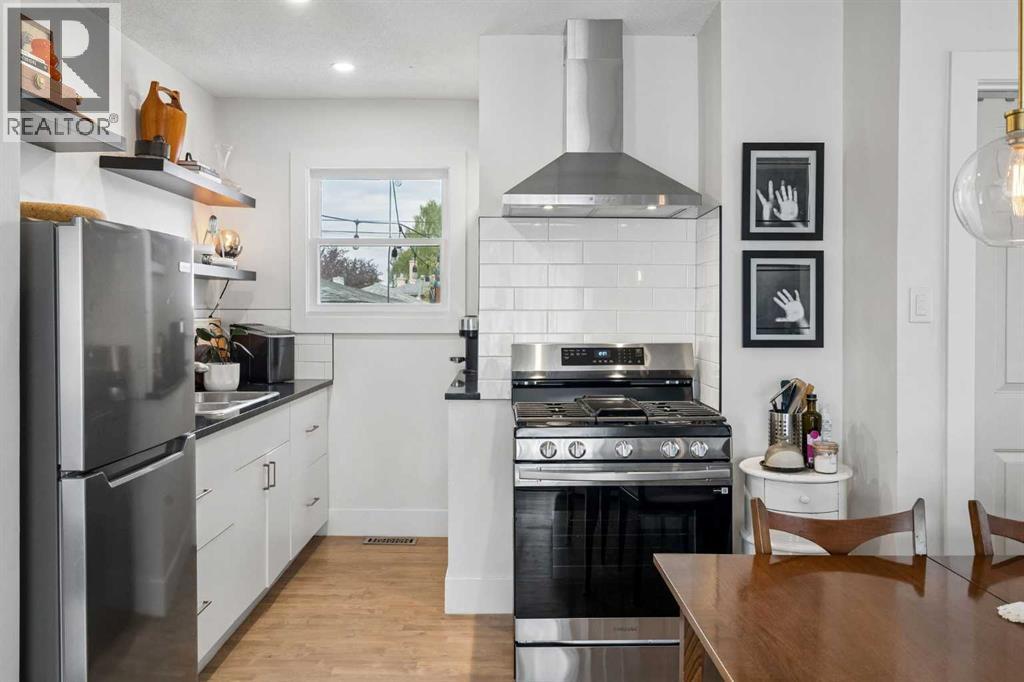 614 21 Avenue NE - 9