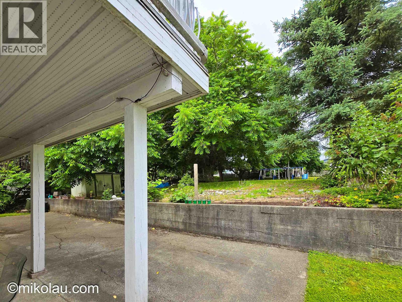 377X BURKE STREET, Burnaby