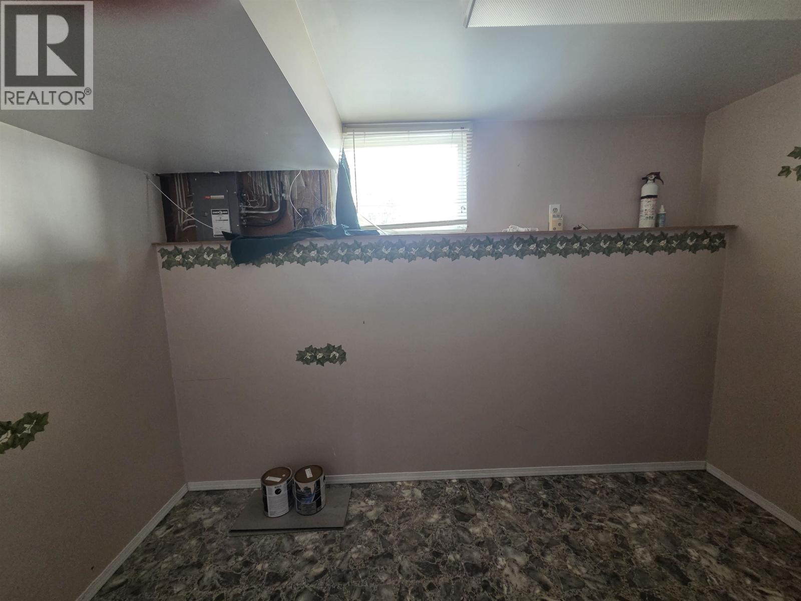 2784 FAIRVIEW CRESCENT - 21