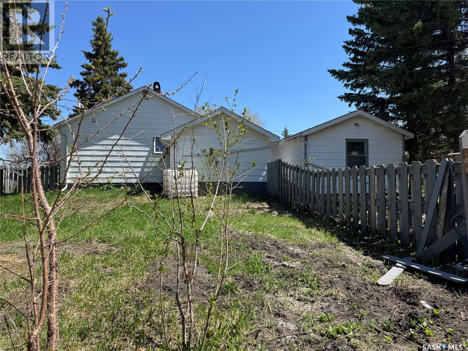 728 McIntosh STREET — photo 22