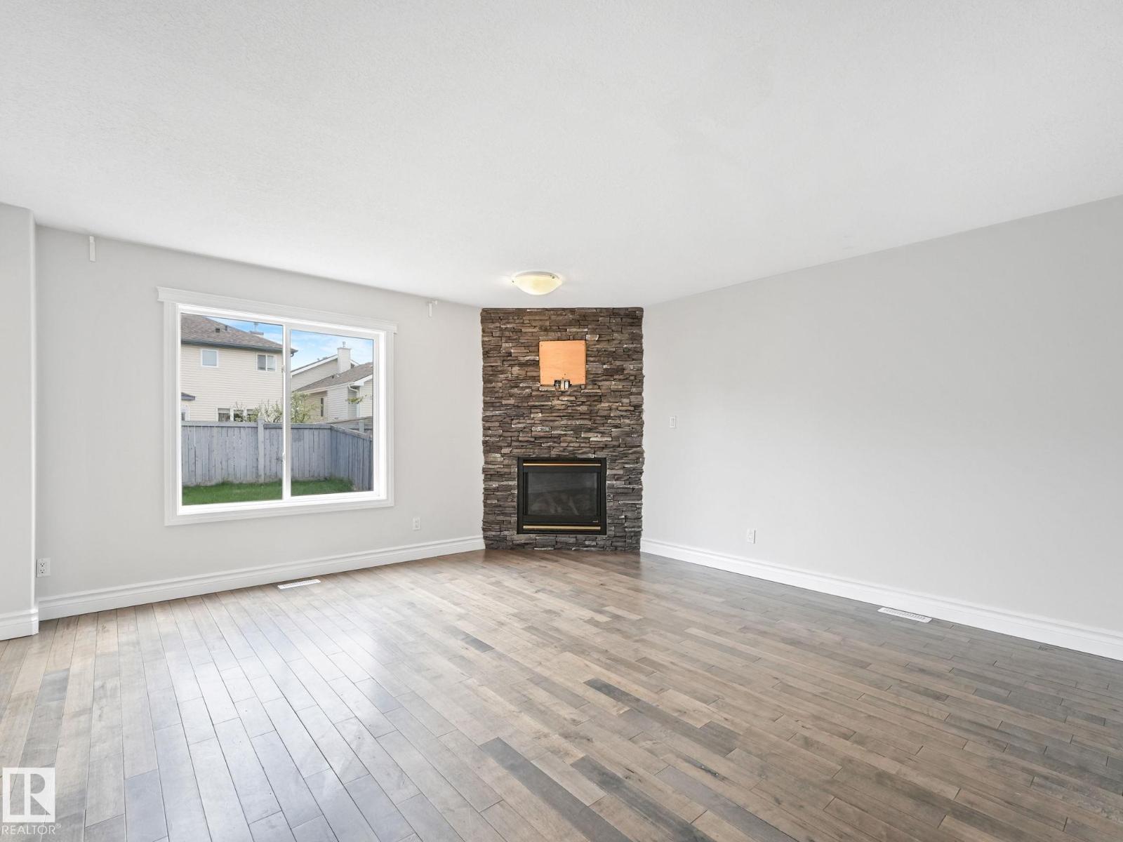 173 CASTLE DR NW - 10