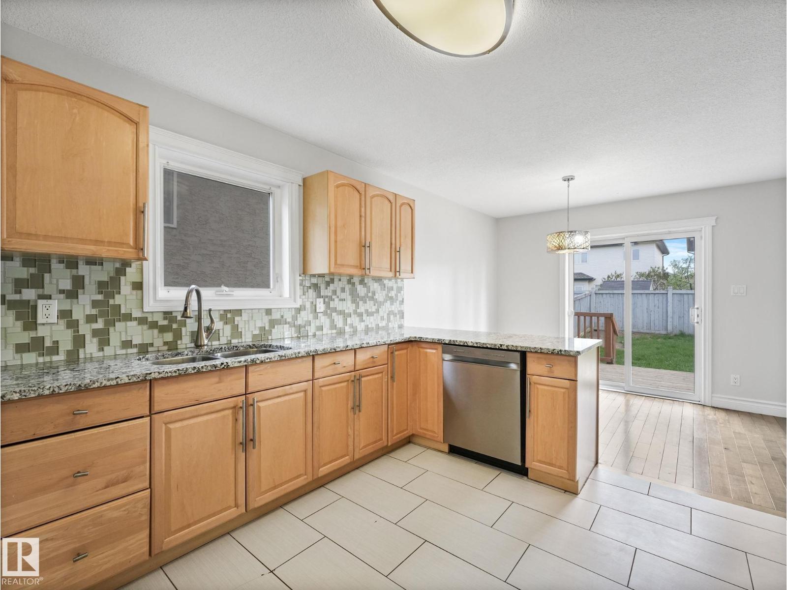 173 CASTLE DR NW - 19