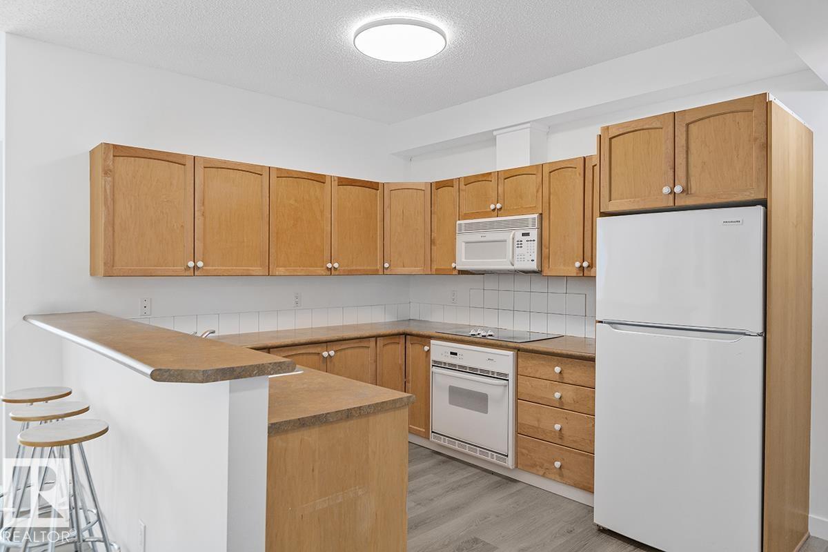#117 10717 83 AV NW - 5