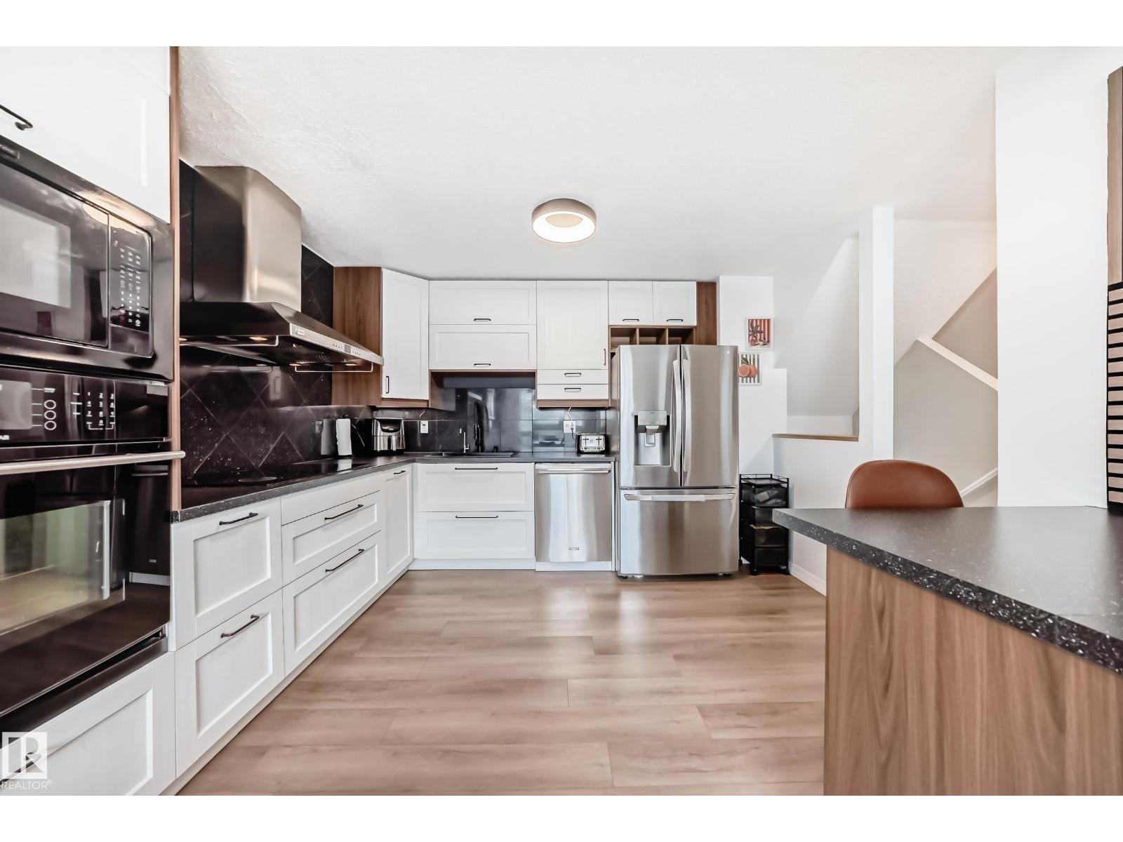 #18 9520 174 ST NW - 4
