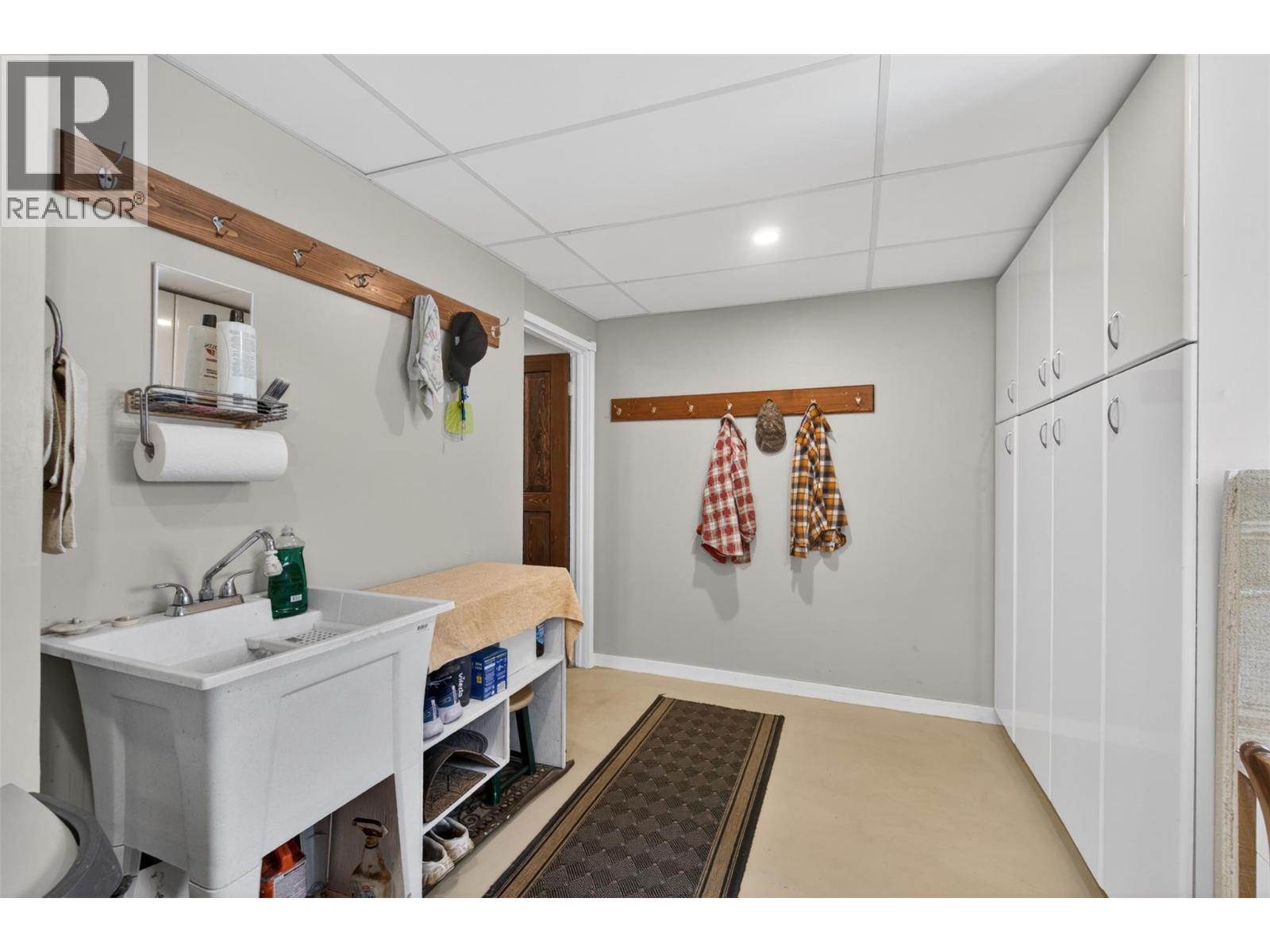 361 2 Street SE - 36