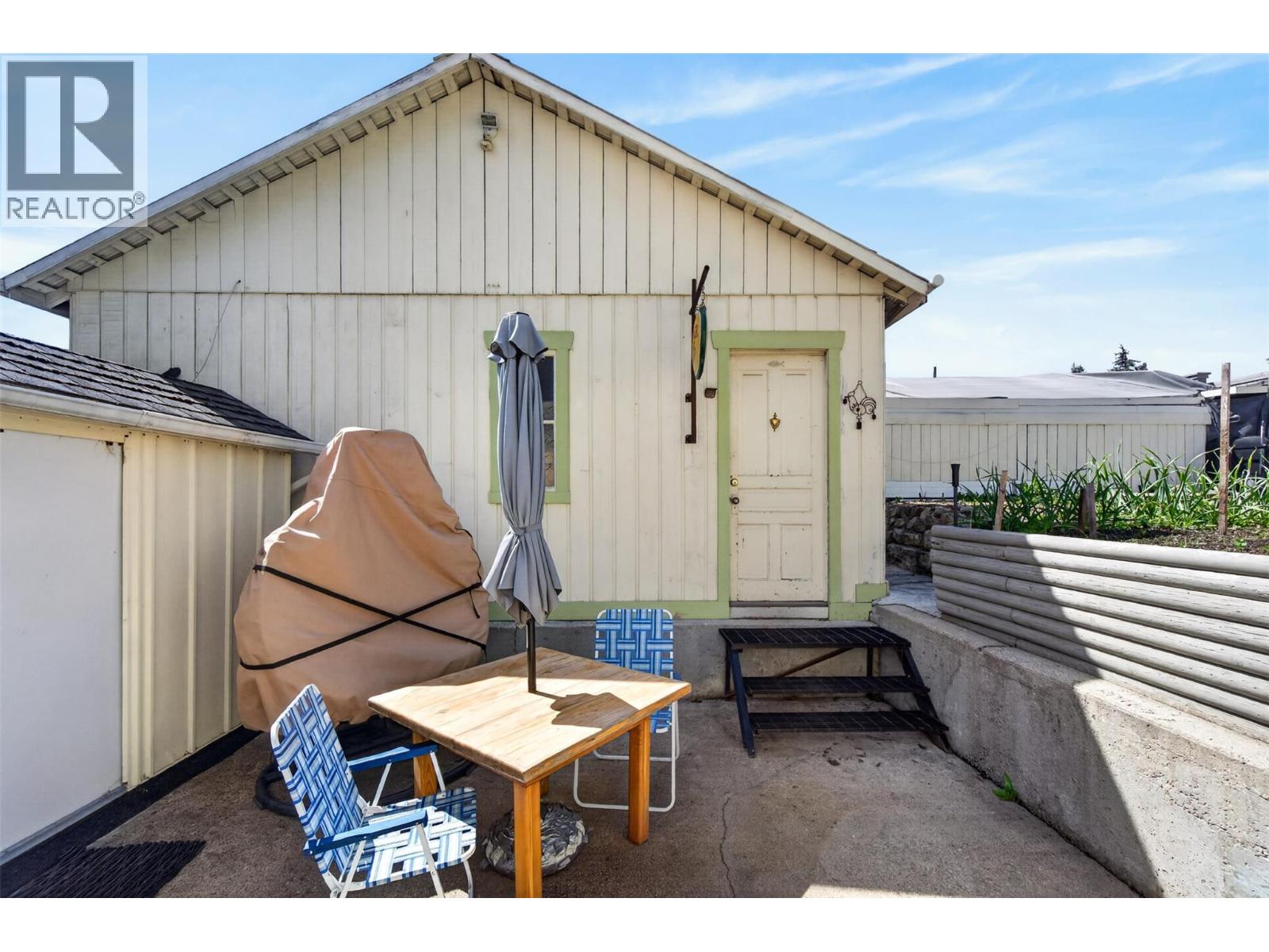 361 2 Street SE - 55