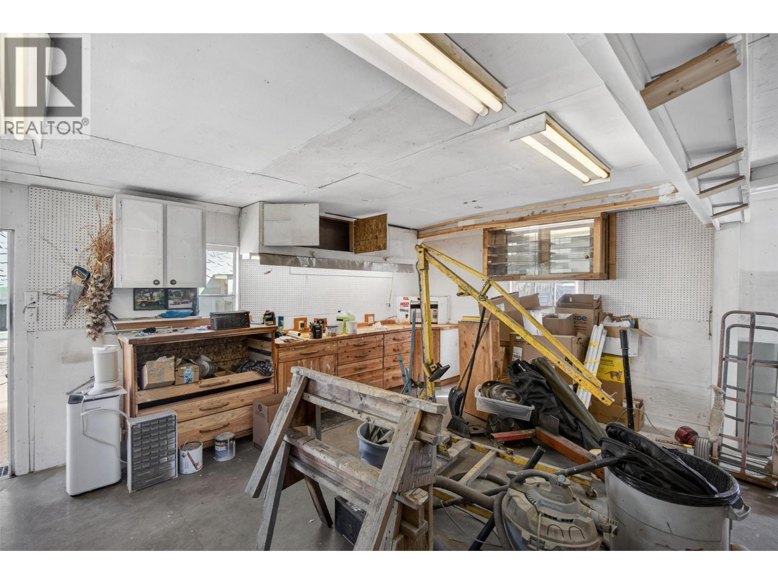 361 2 Street SE - 58