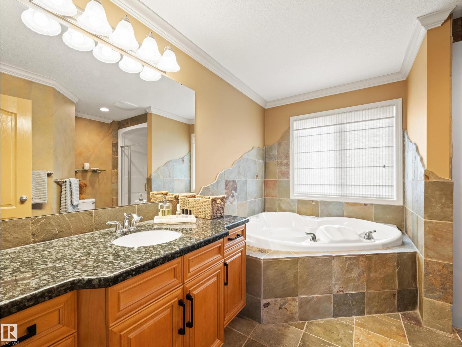 527 HUNTERS GR NW — photo 21