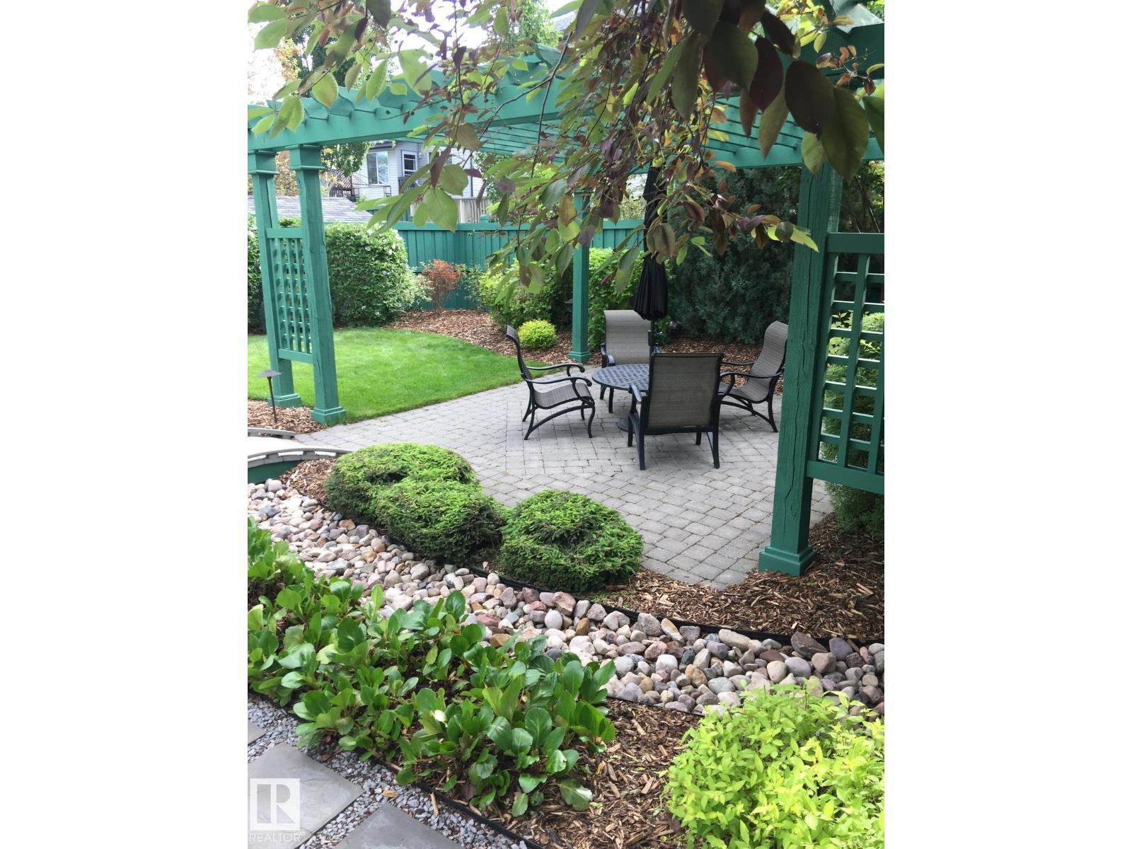527 HUNTERS GR NW — photo 26