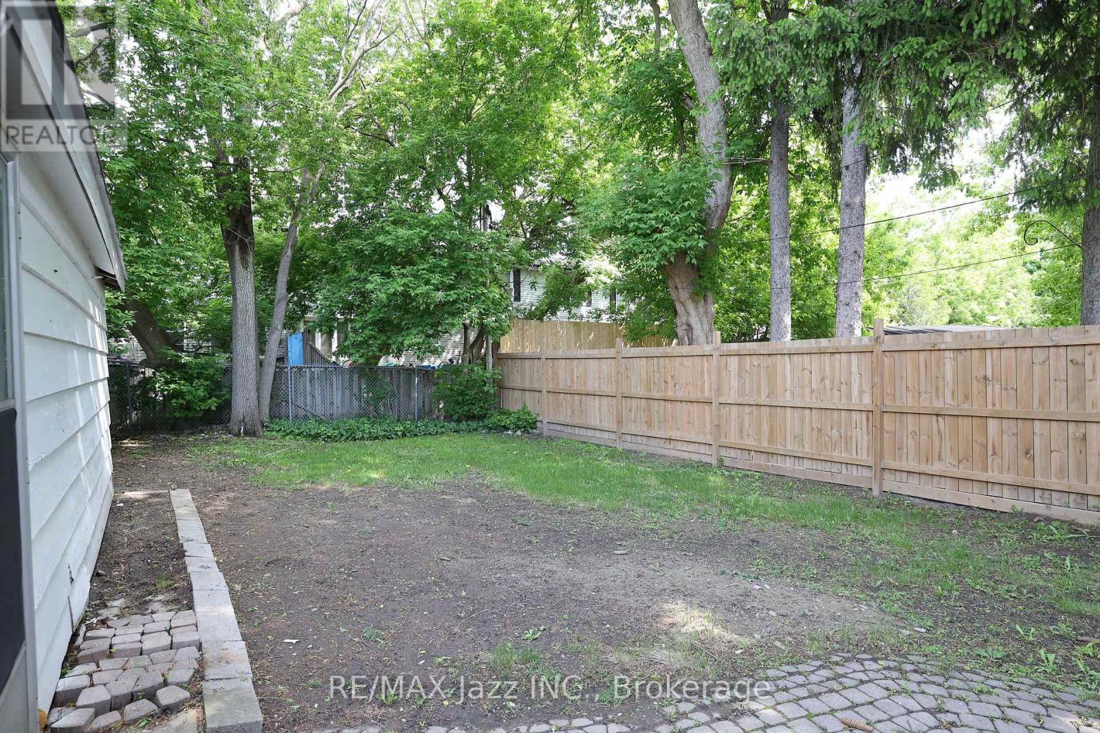 368 BUENA VISTA AVENUE - 15