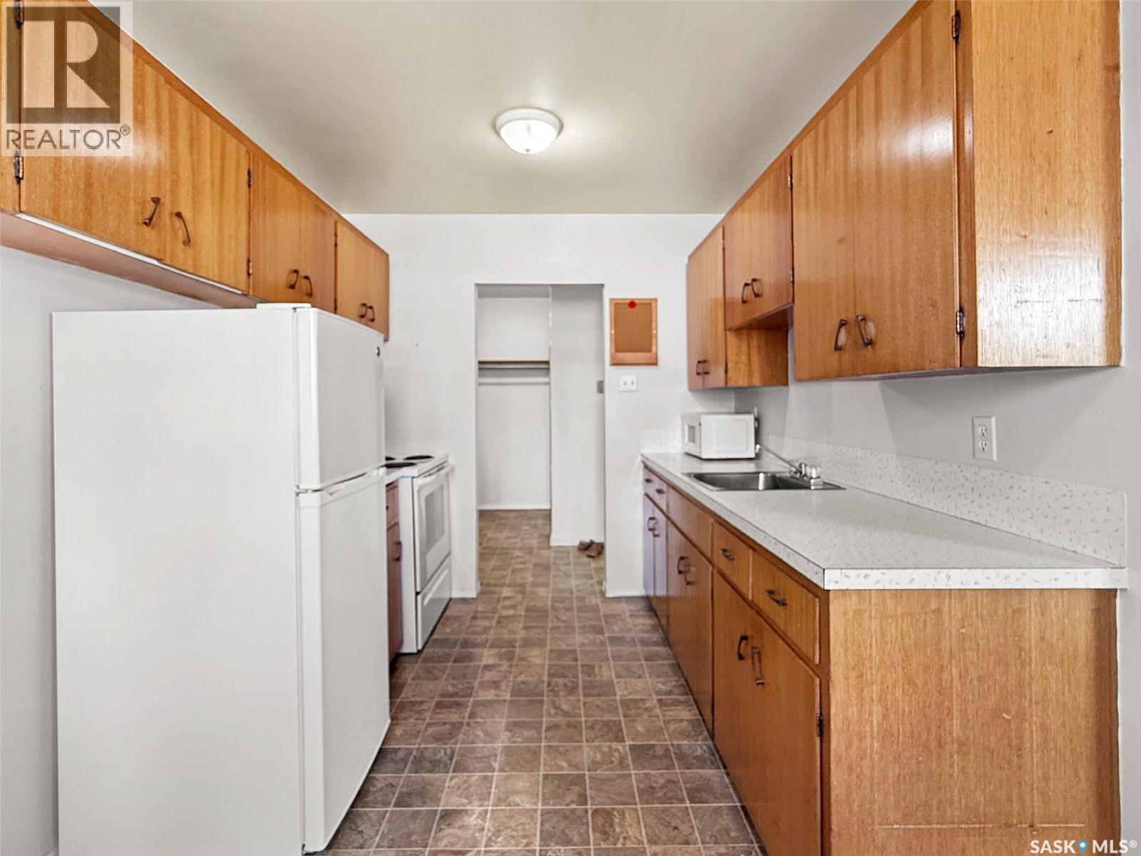 373 2nd AVENUE SE - 7