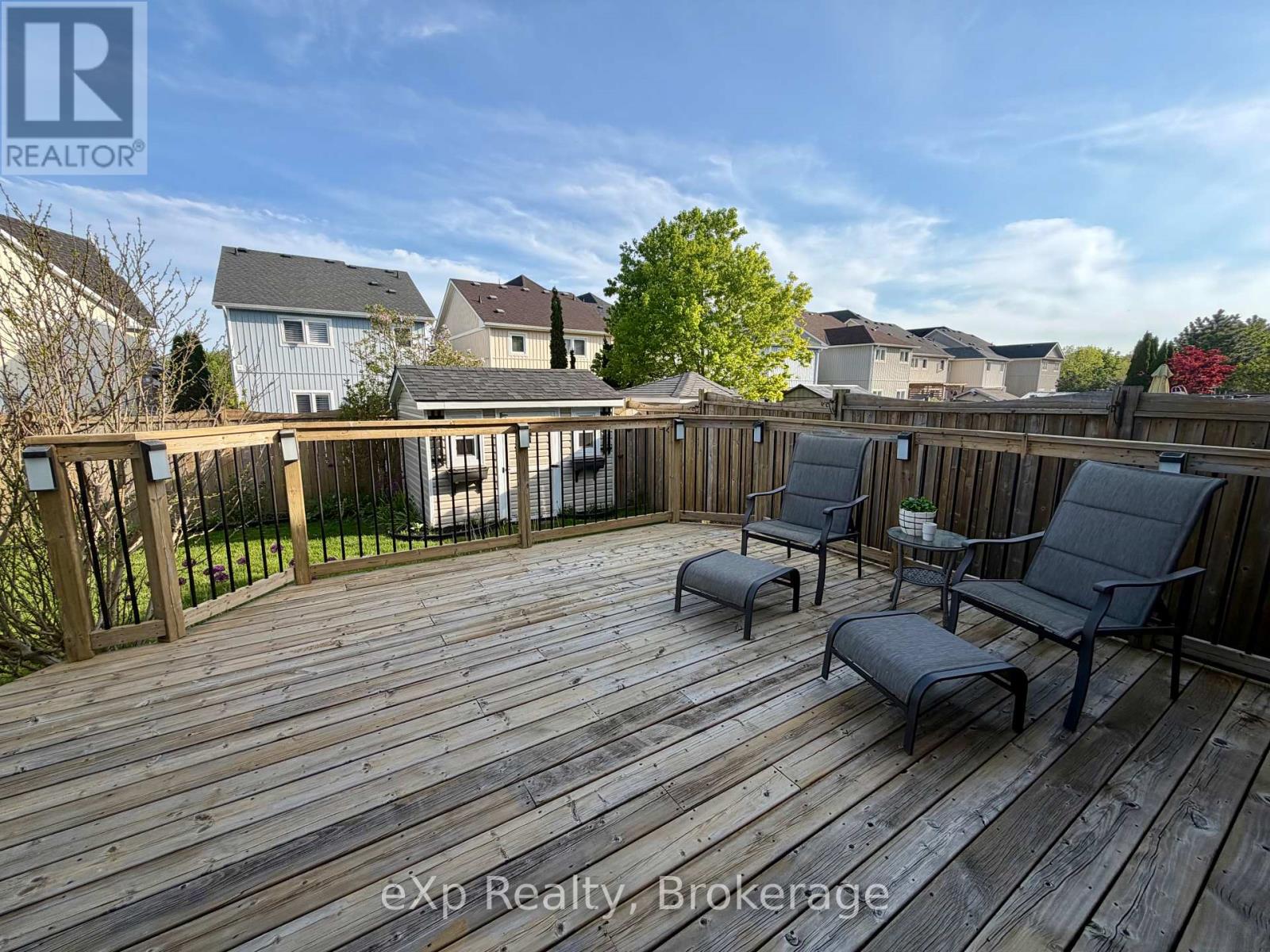 371 CARNWITH DRIVE E - 37