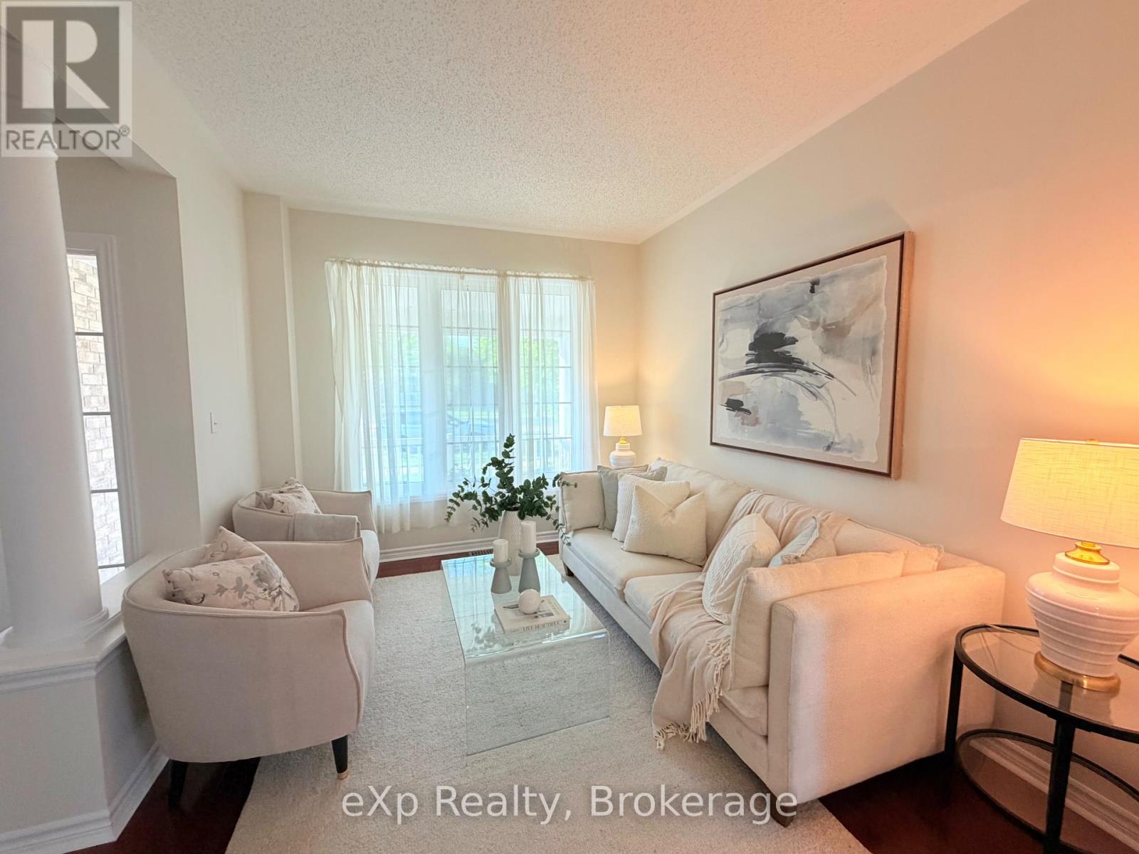 371 CARNWITH DRIVE E - 6