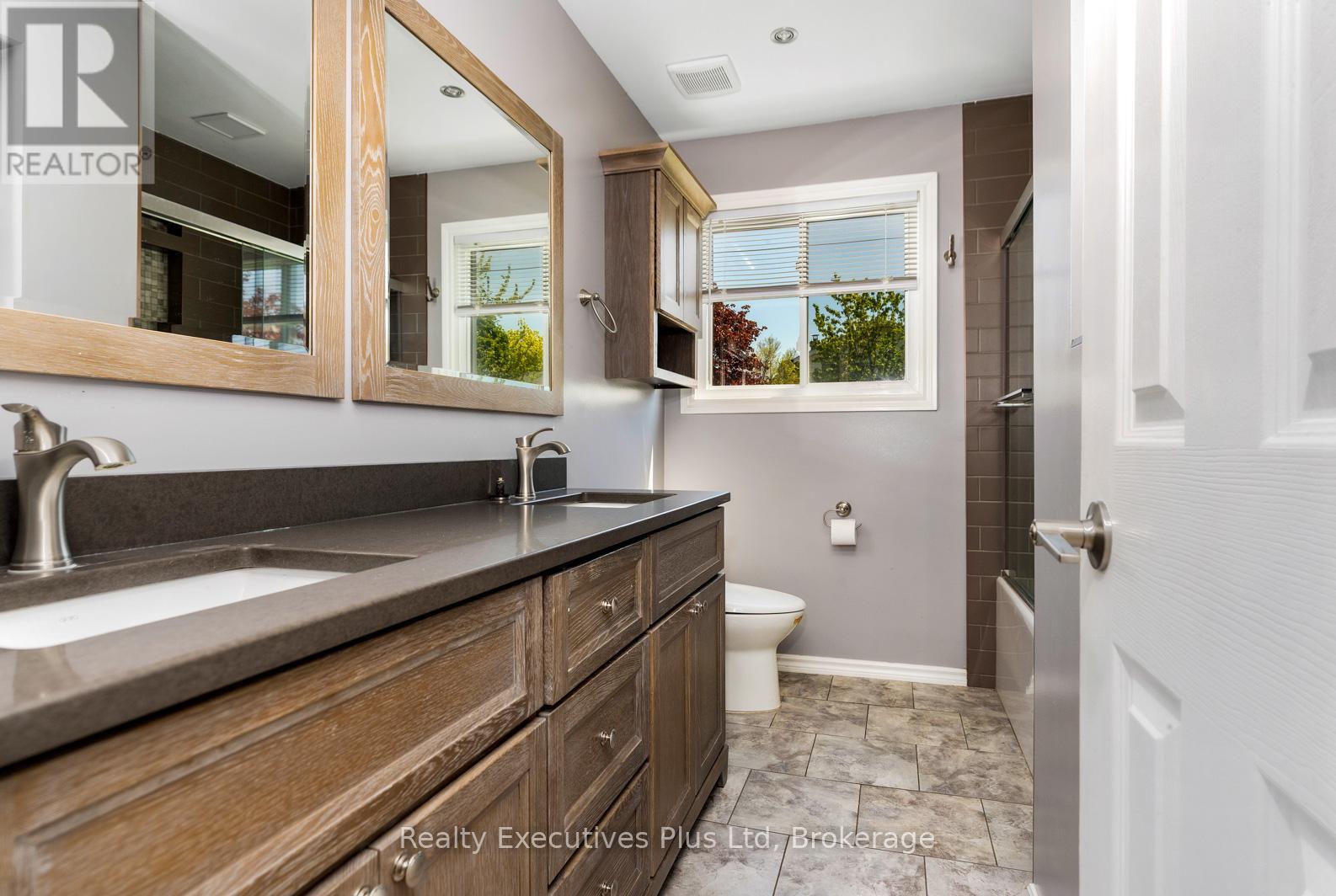 24 MCCONKEY PLACE - 12