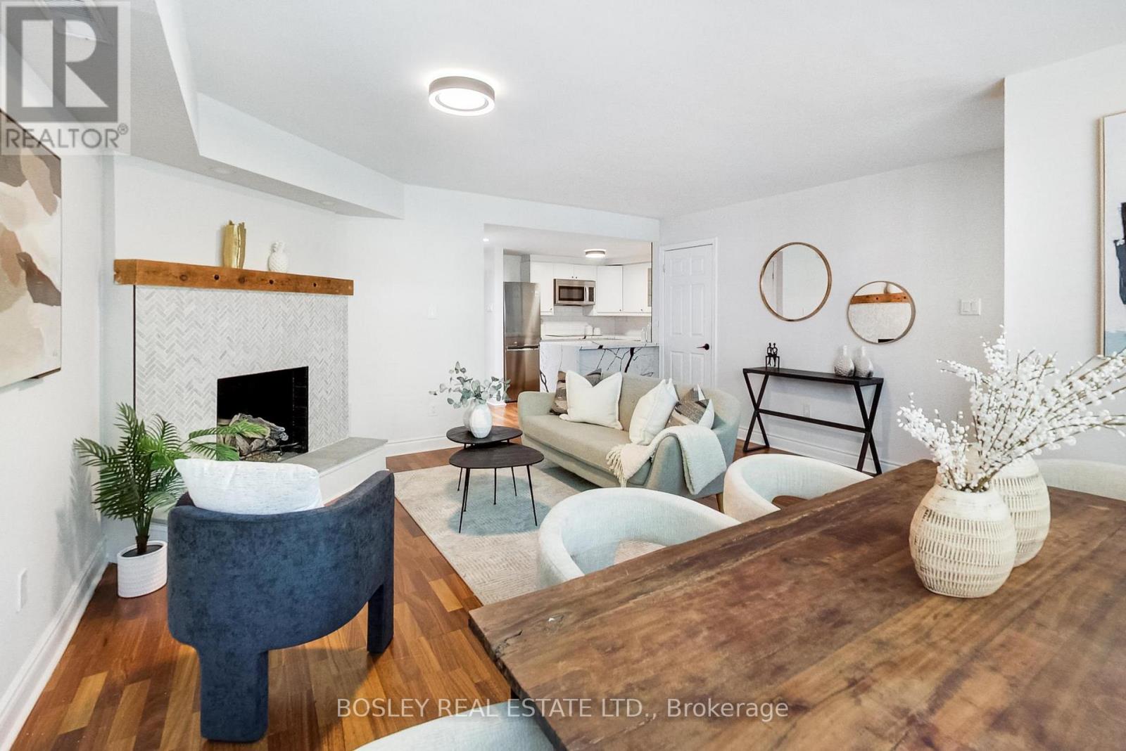#8 17 PEMBROKE STREET - 10