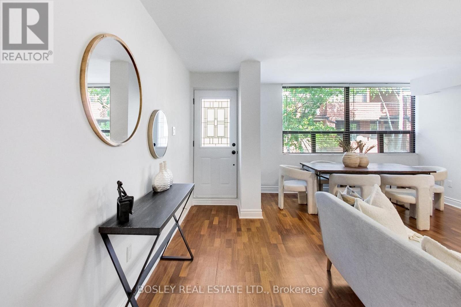 #8 17 PEMBROKE STREET - 5