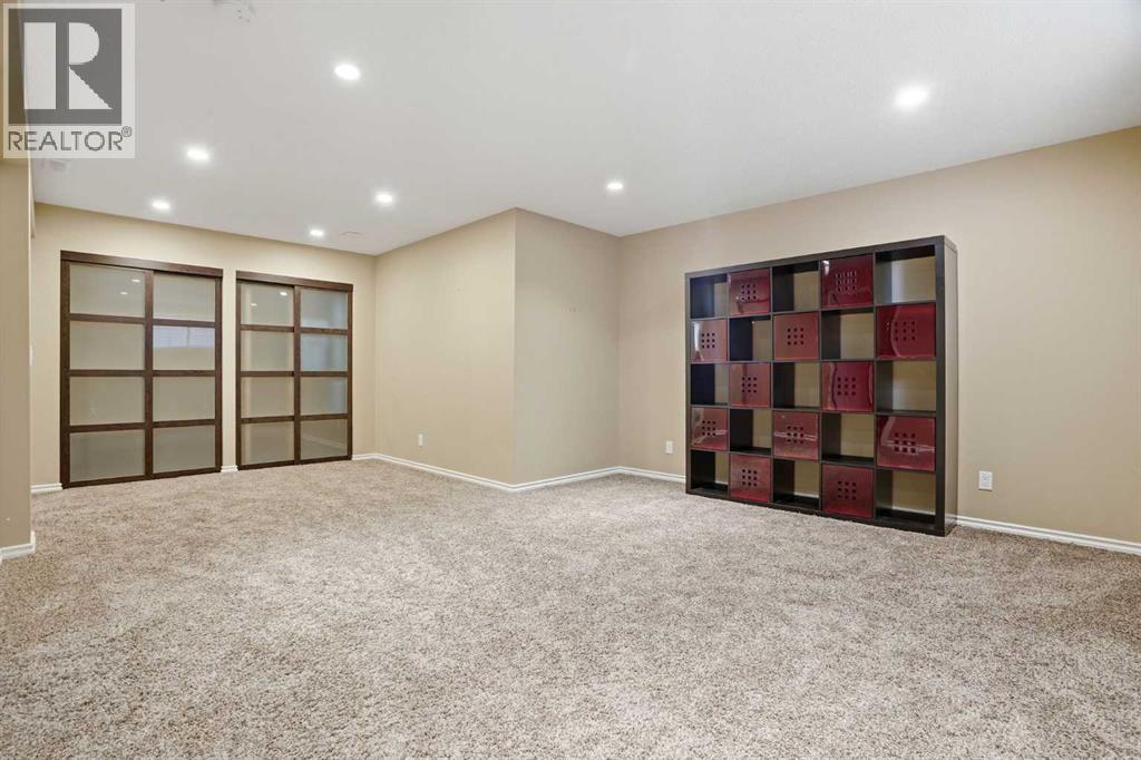 99 Aspen Hills Close SW - 30