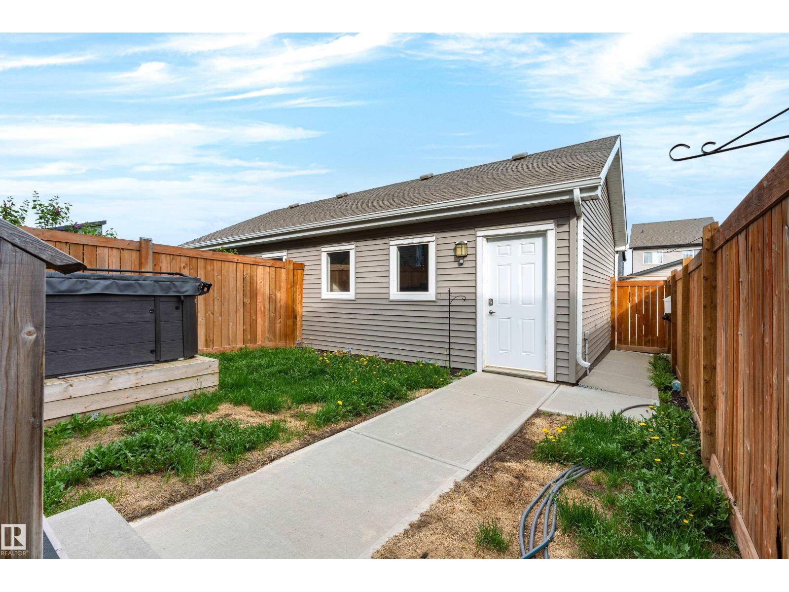 2241 PRICE LN SW - 39