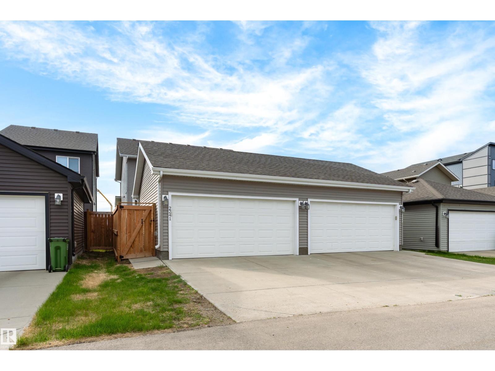 2241 PRICE LN SW - 40