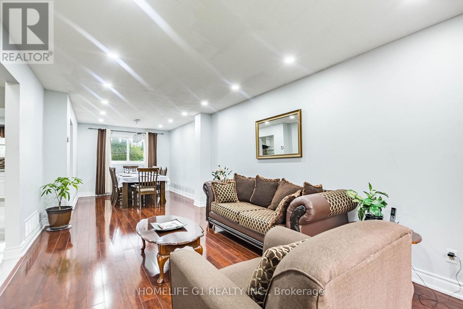 92 REYNIER DRIVE - 10