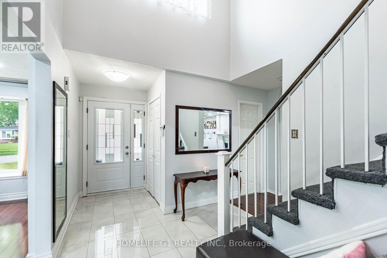 92 REYNIER DRIVE - 8