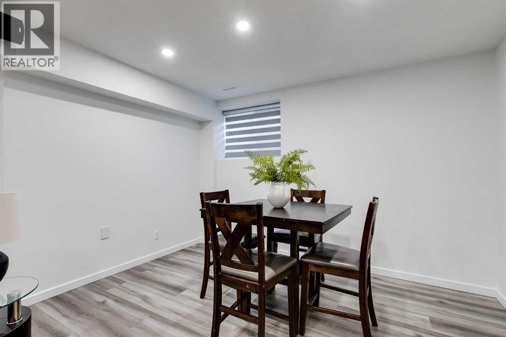 80 Canoe Square SW - 37