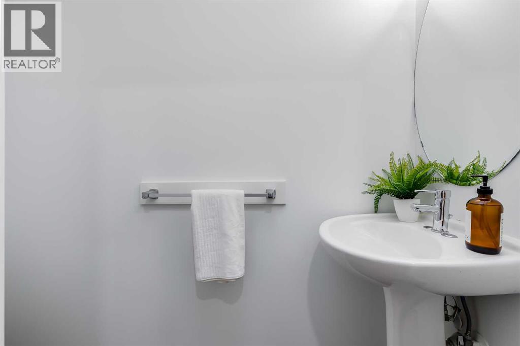 80 Canoe Square SW - 17