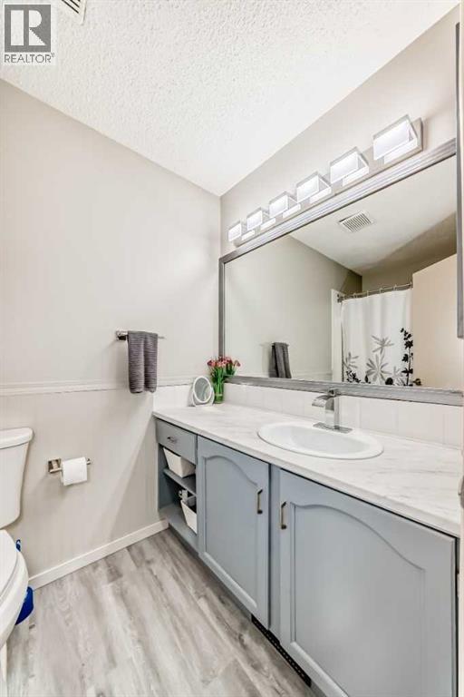 144 Country Hills Villas NW - 31