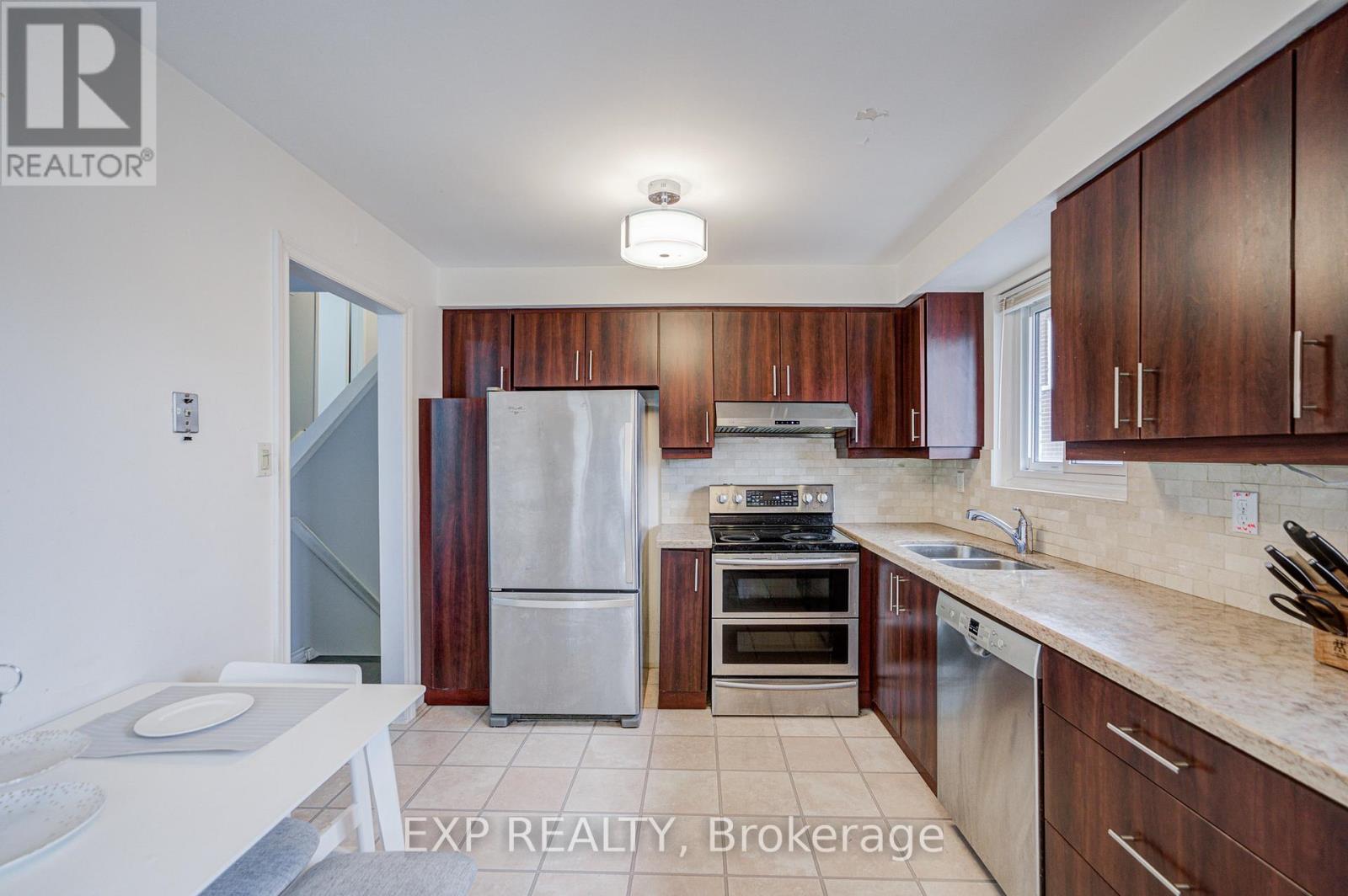 124 CHIPWOOD CRESCENT - 11