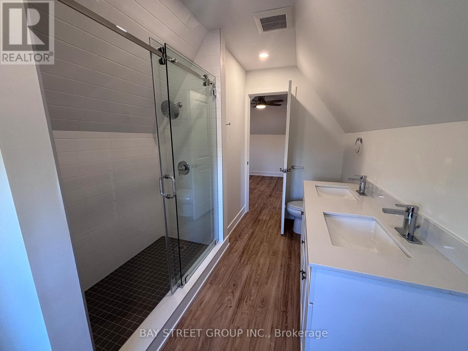 1311 PAPE AVENUE - 31
