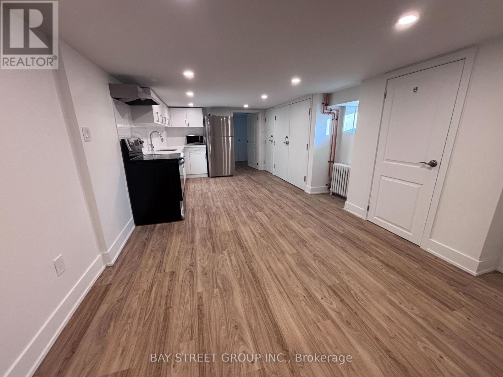 1311 PAPE AVENUE - 40