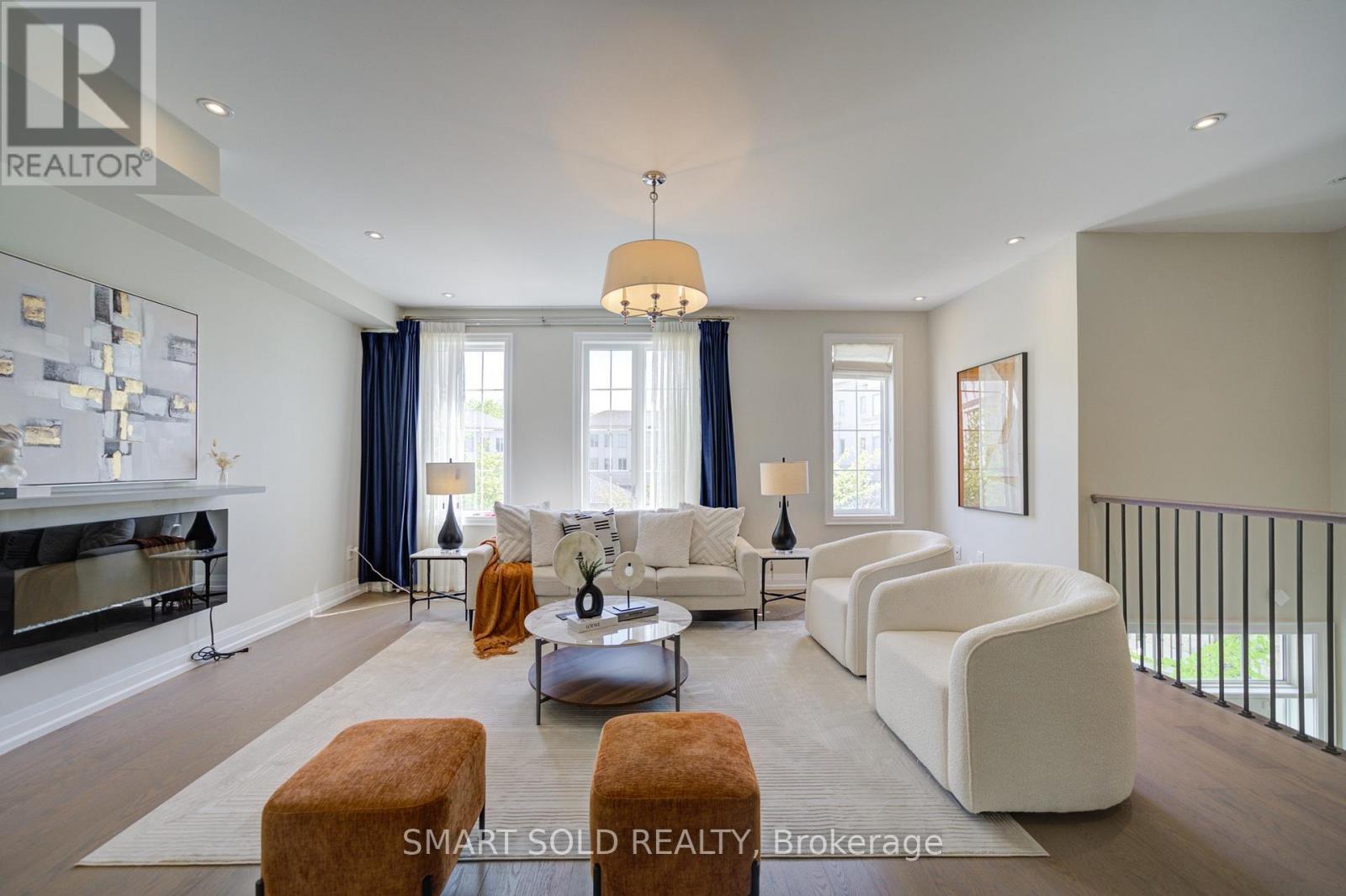 29 PLOWMAN LANE - 8