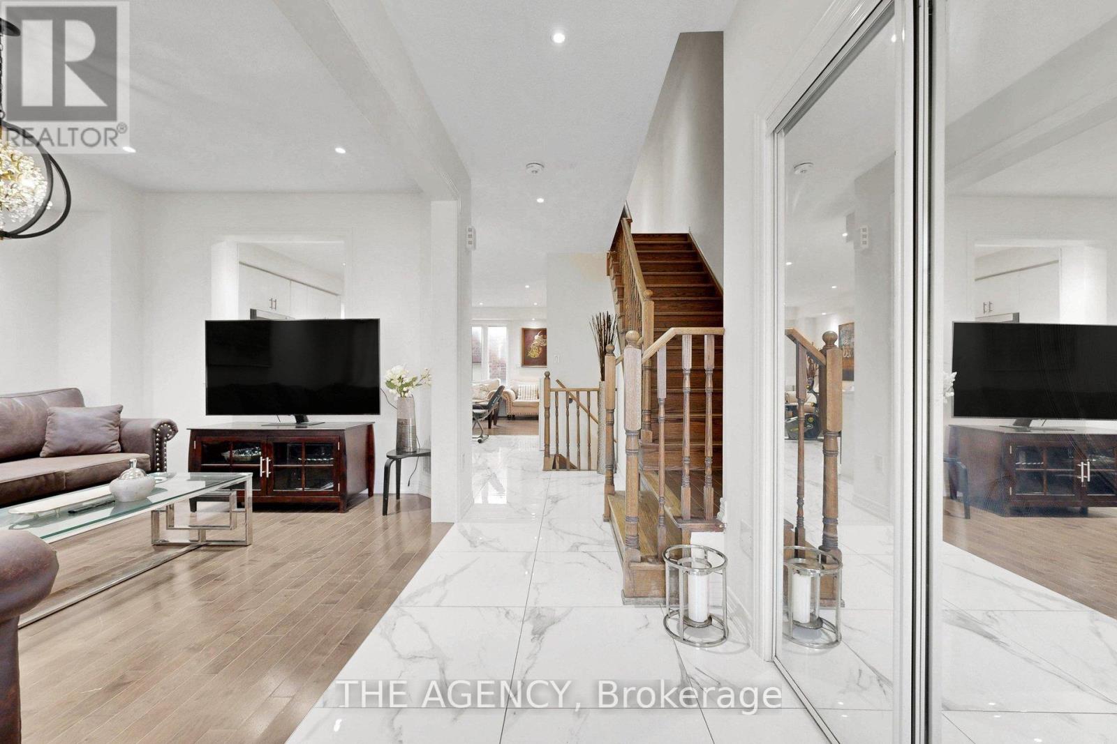 152 REMEMBRANCE ROAD - Image 3